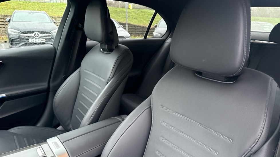 Used Mercedes-Benz C Class 2025 for sale - 77010350: Photo 14