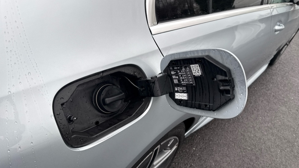 Used Mercedes-Benz C Class 2025 for sale - 77010350: Photo 28