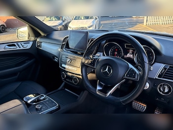 Used Mercedes-Benz GLE 2018 for sale - 76630327: Photo