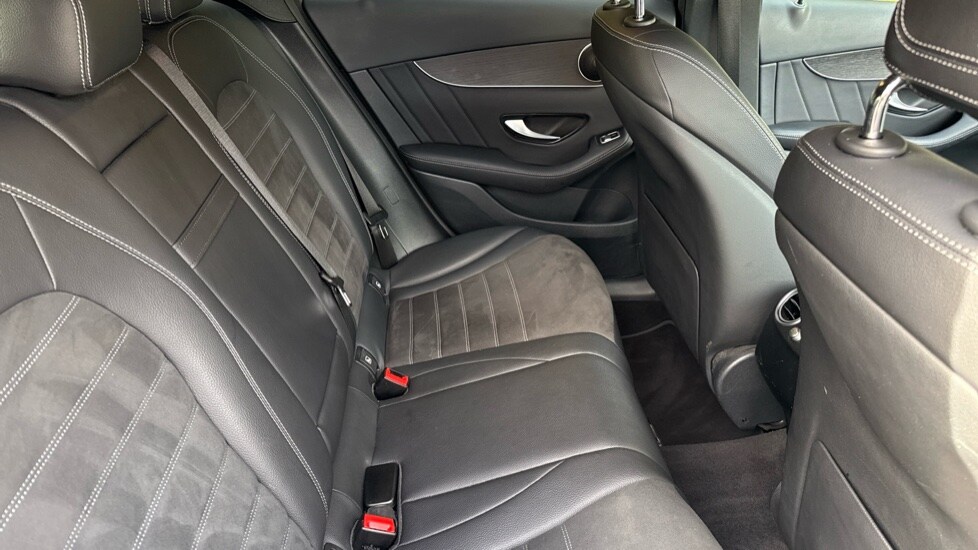 Used Mercedes-Benz GLC 2020 for sale - 76044536: Photo 24