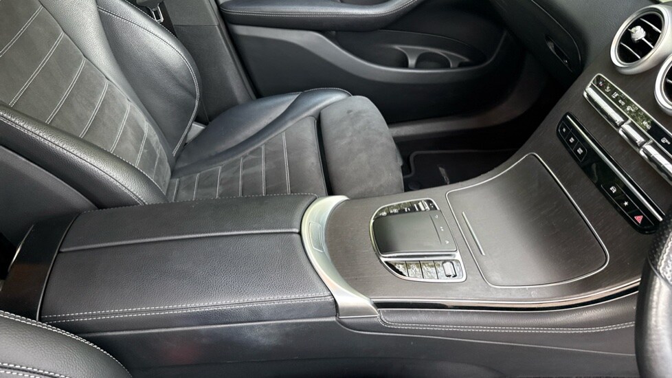 Used Mercedes-Benz GLC 2020 for sale - 76044536: Photo 34