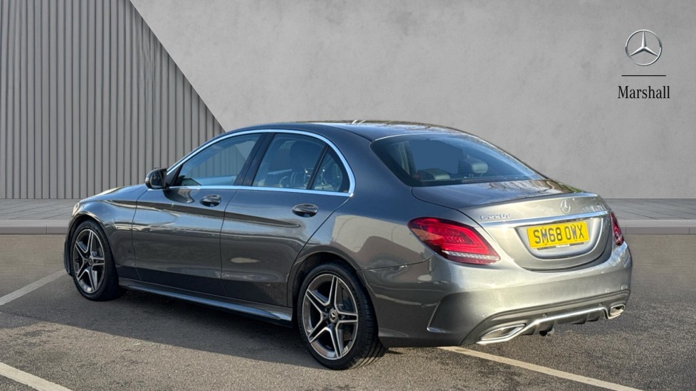 Used Mercedes-Benz C Class 2018 for sale - 76623462: Photo 2