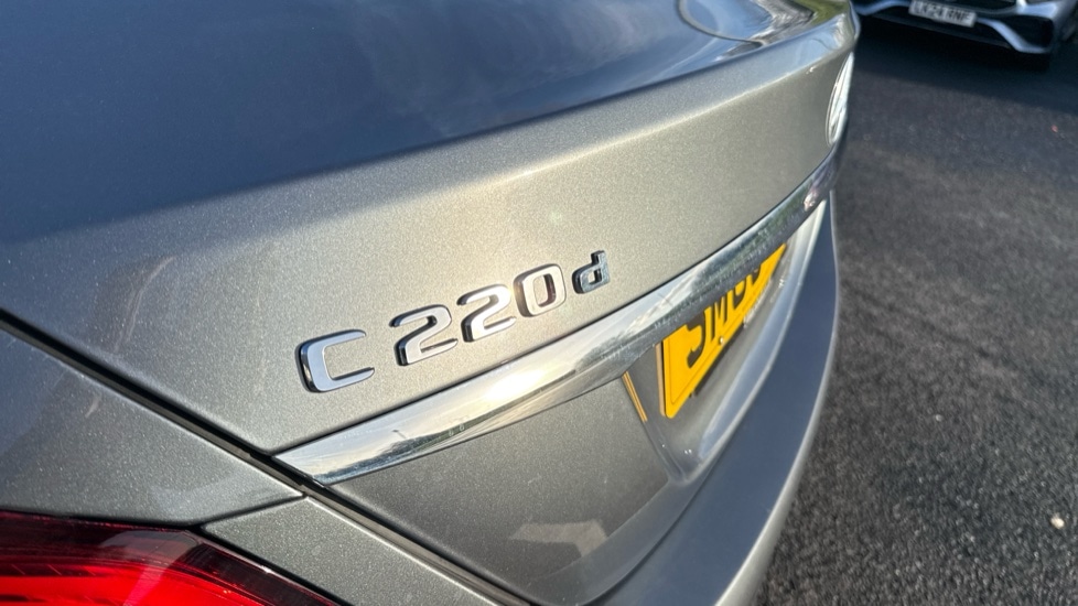 Used Mercedes-Benz C Class 2018 for sale - 76623462: Photo 22