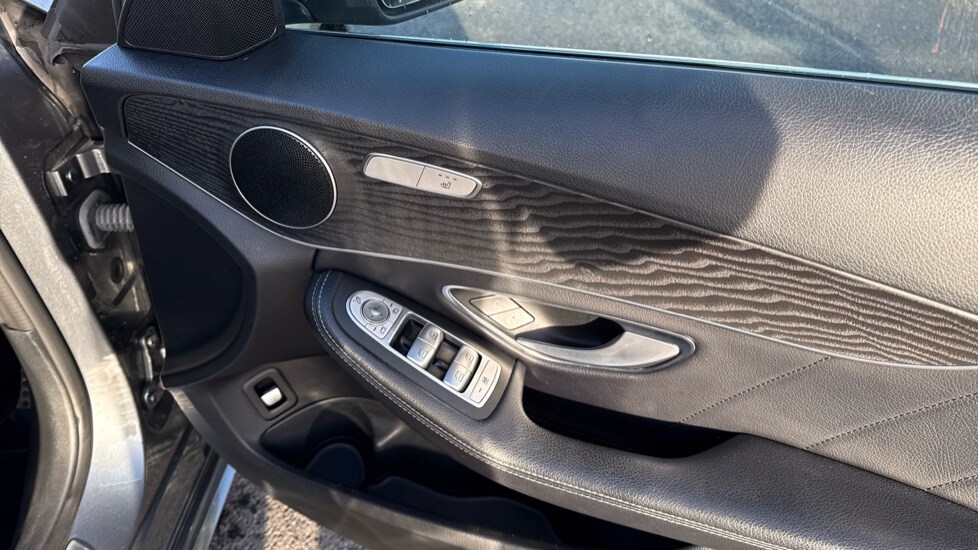 Used Mercedes-Benz C Class 2018 for sale - 76623462: Photo 37