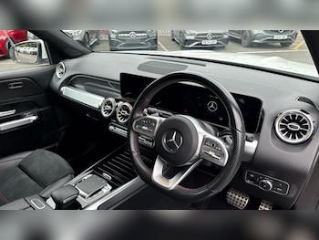 Used Mercedes-Benz GLB 2020 for sale - 76146167: Photo 3