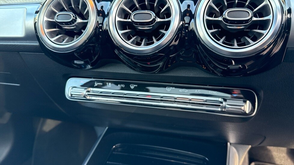 Used Mercedes-Benz GLB 2022 for sale - 76390054: Photo 36