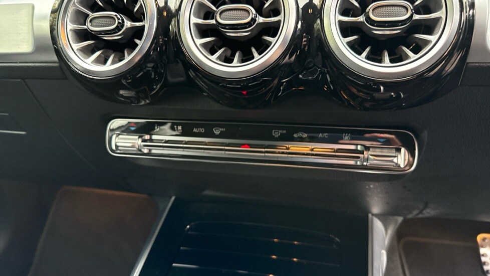 Used Mercedes-Benz EQB 2022 for sale - 76361944: Photo 36