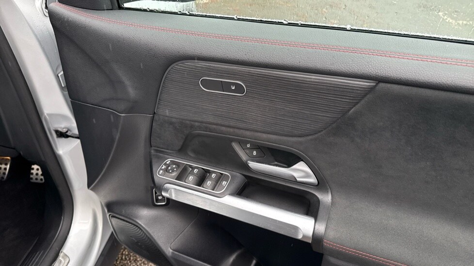 Used Mercedes-Benz EQB 2022 for sale - 76361944: Photo 37