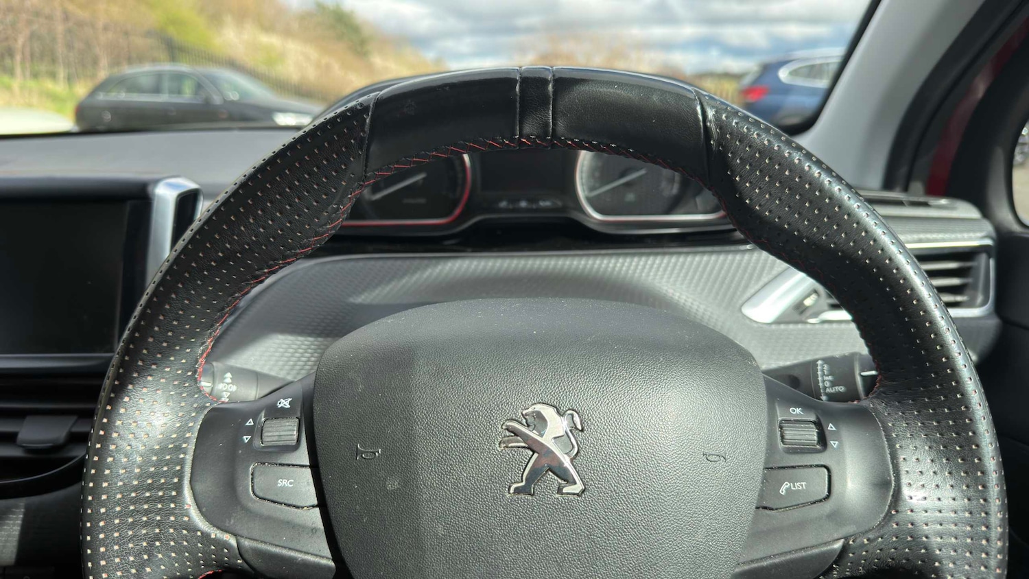 Used Peugeot 2008 2018 for sale - 78010021: Photo 10