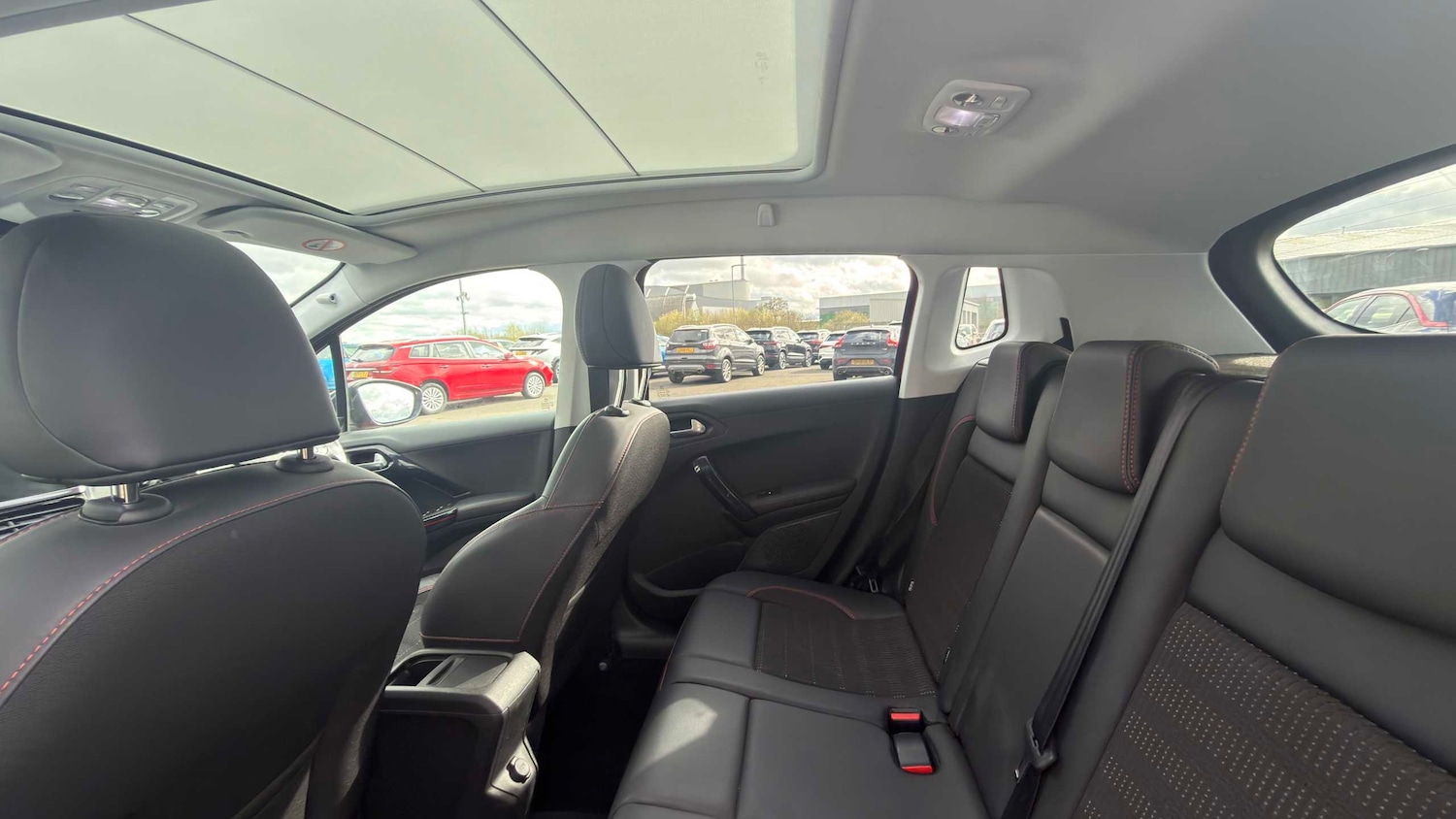 Used Peugeot 2008 2018 for sale - 78010021: Photo 9