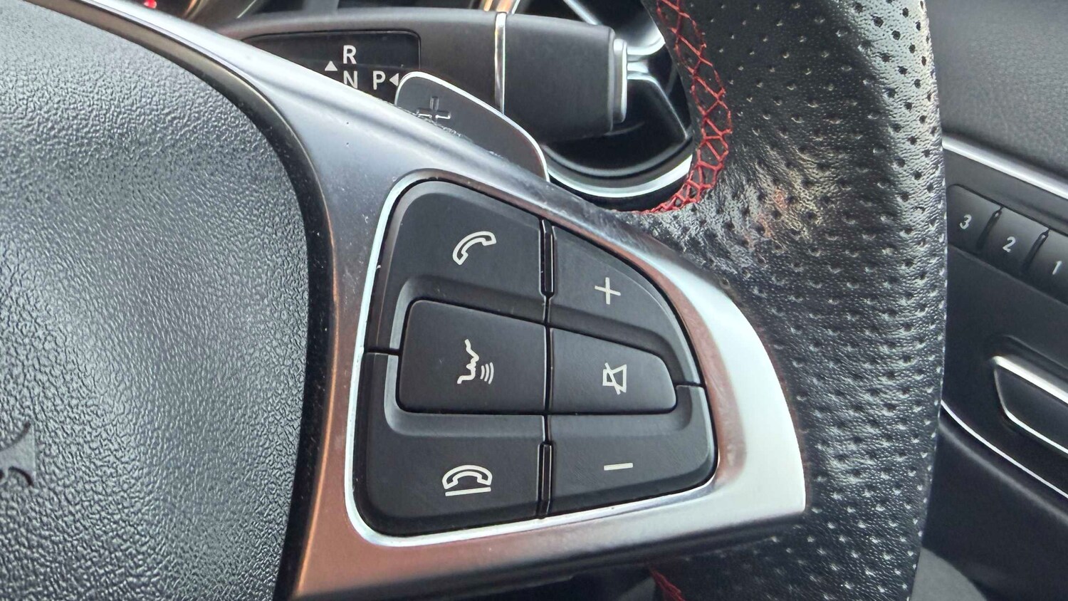 Used Mercedes-Benz GLA 2020 for sale - 77857056: Photo 12