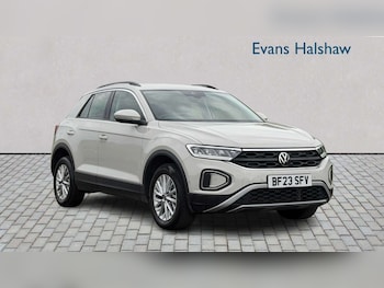 Used Volkswagen T-Roc 2023 for sale - 78465043: Photo