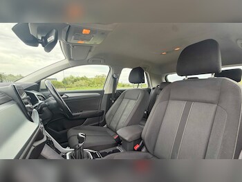 Used Volkswagen T-Roc 2023 for sale - 78465043: Photo