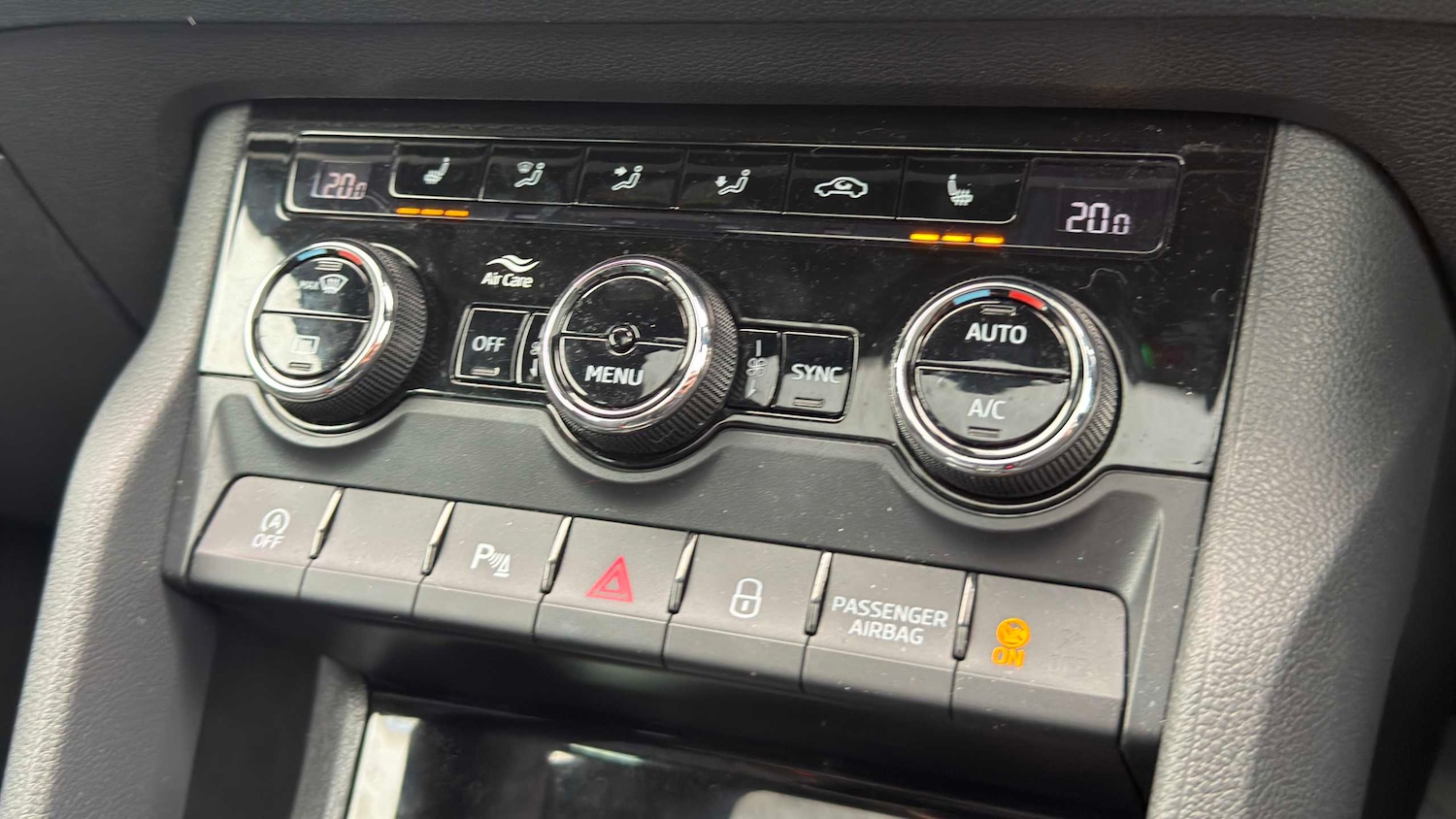 Used Skoda Karoq 2022 for sale - 77914039: Photo 13