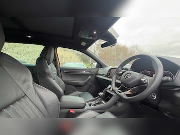 Used Skoda Karoq 2022 for sale - 77914039: Photo