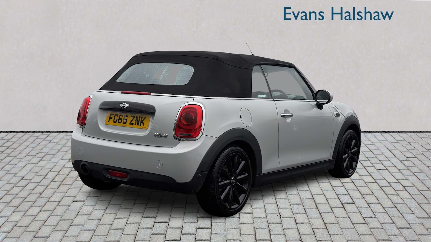 Used MINI Convertible for sale - 77858259: Photo 2