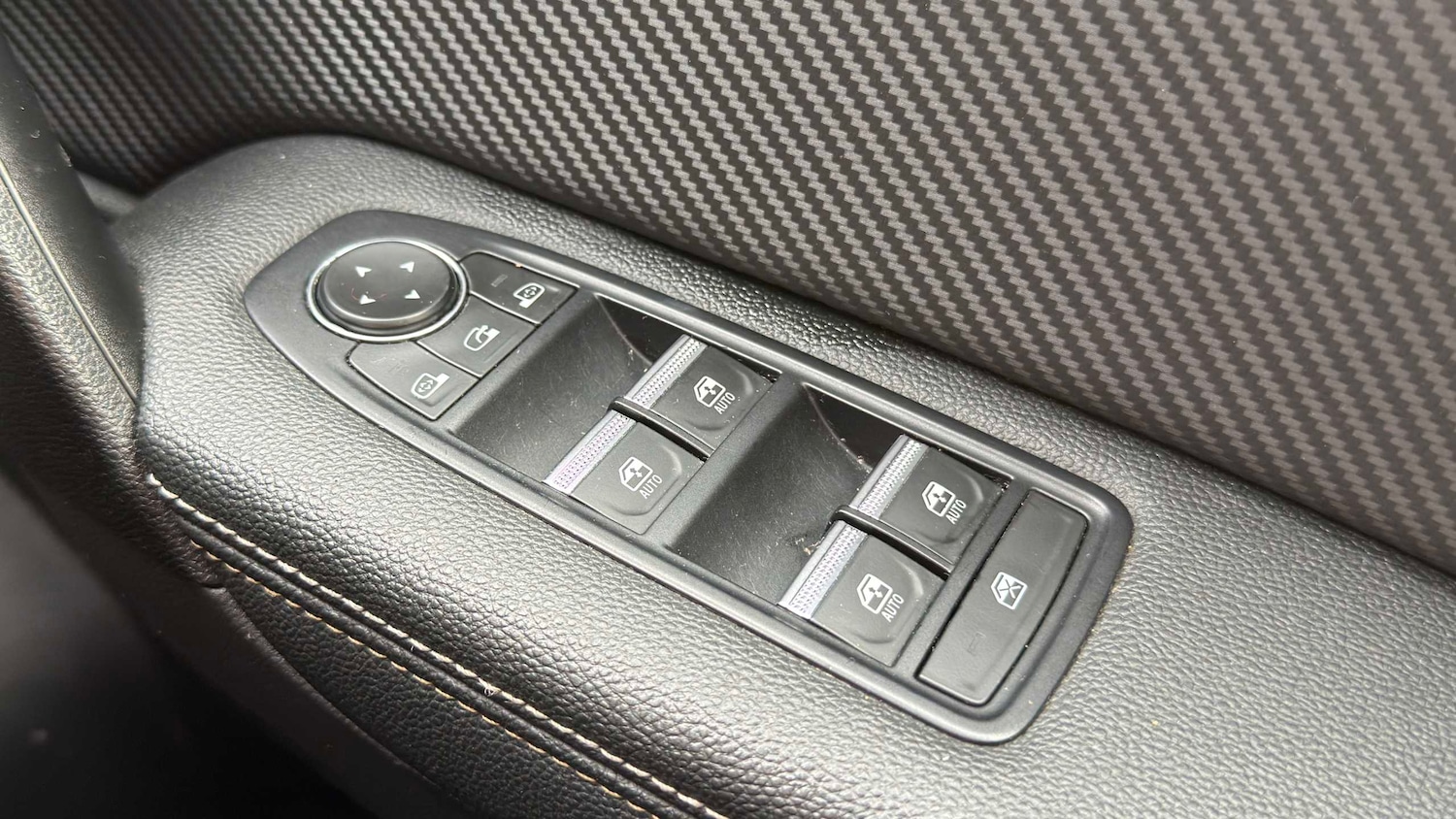 Used Renault Captur 2024 for sale - 77856375: Photo 19