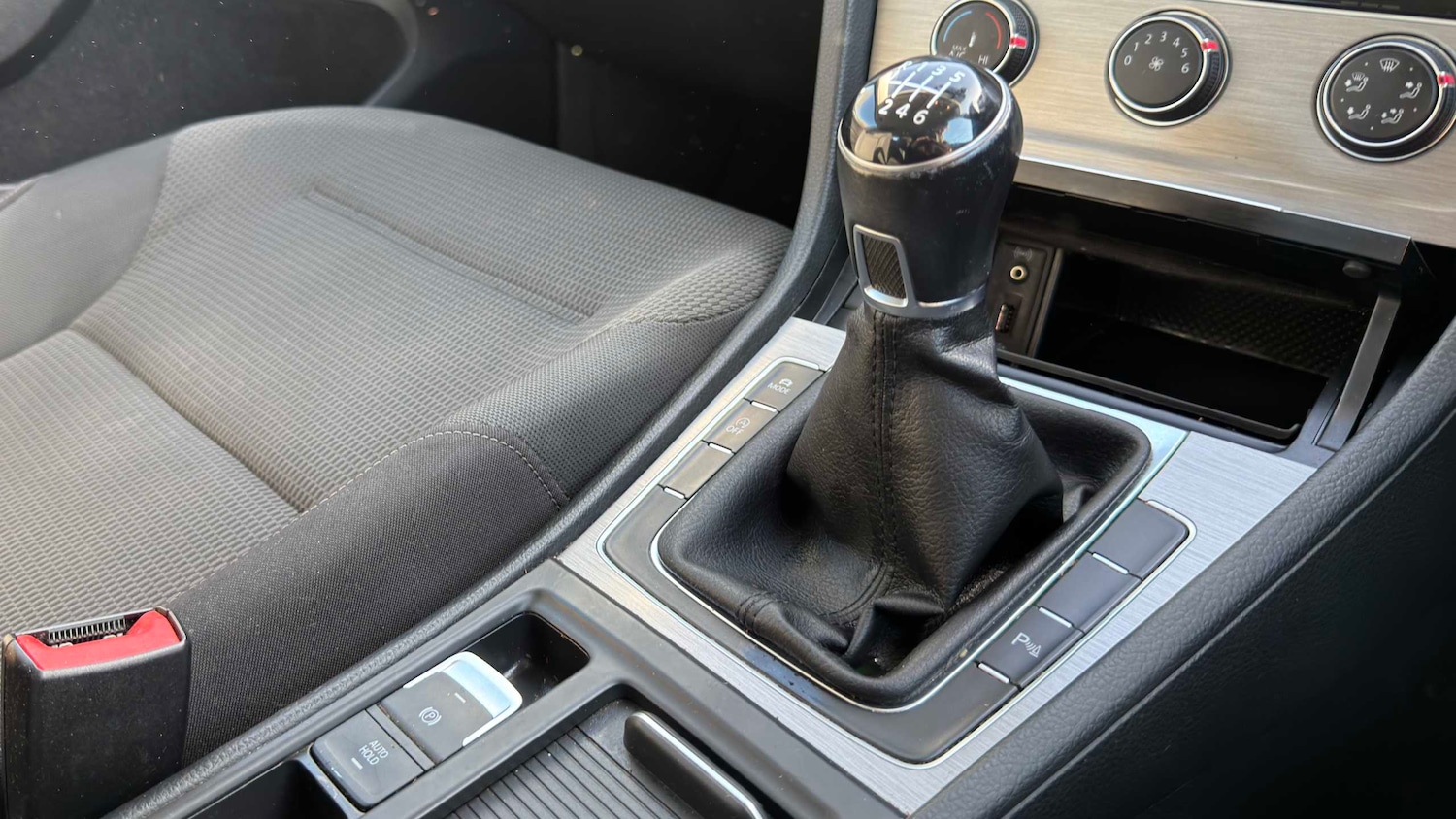 Used Volkswagen Golf 2017 for sale - 77928469: Photo 11