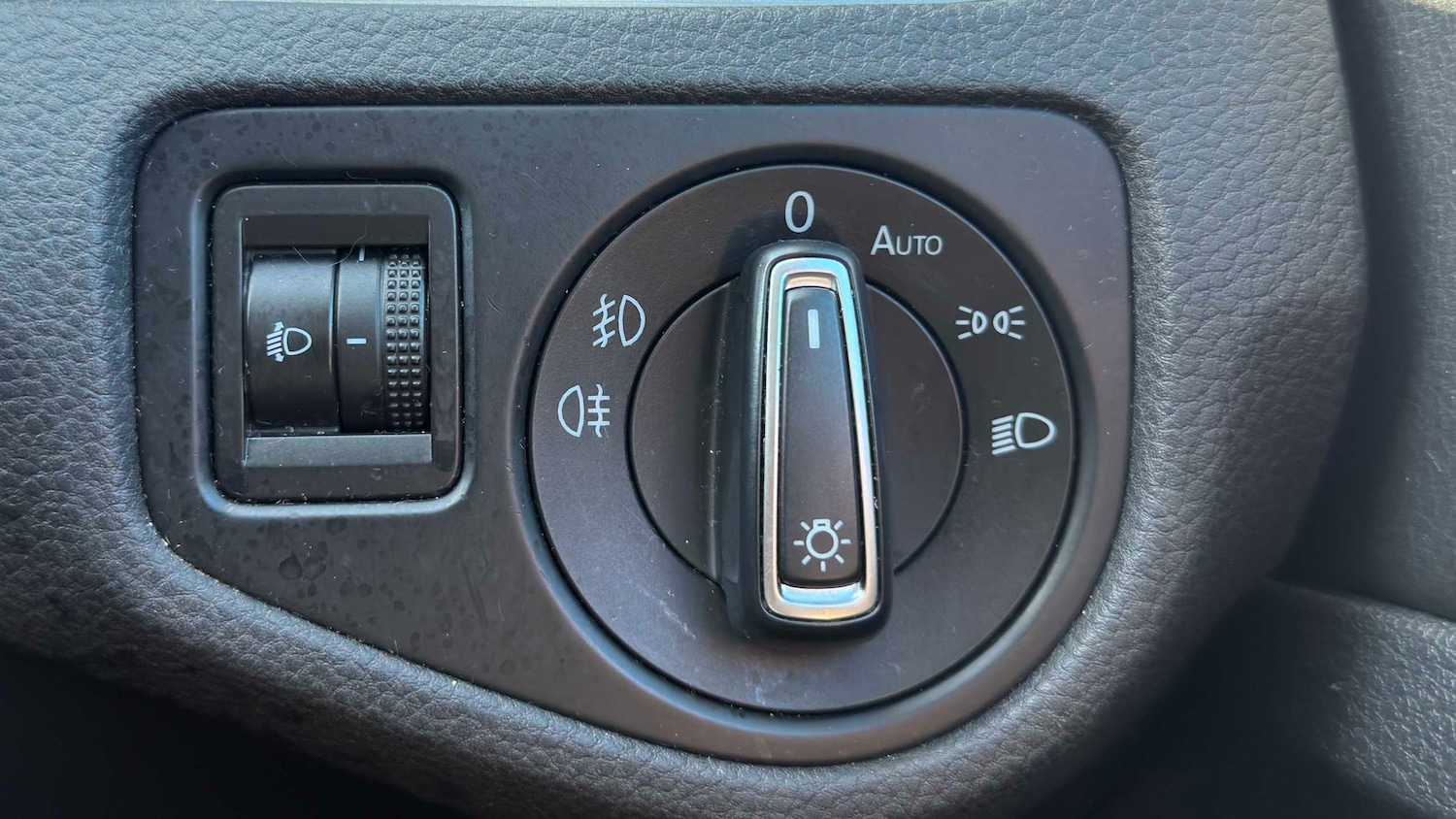 Used Volkswagen Golf 2017 for sale - 77928469: Photo 21