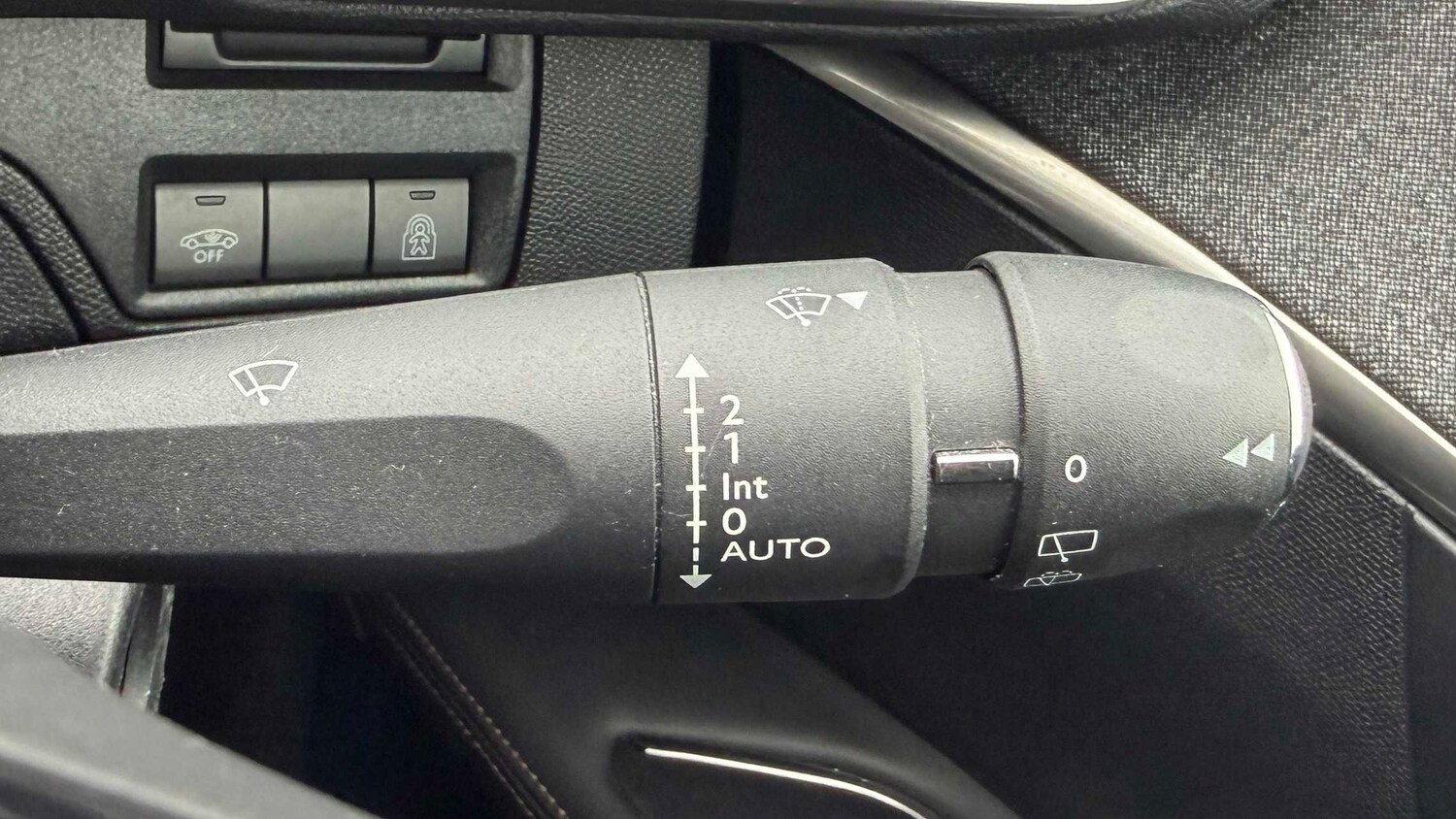 Used Peugeot 3008 2017 for sale - 77856498: Photo 14