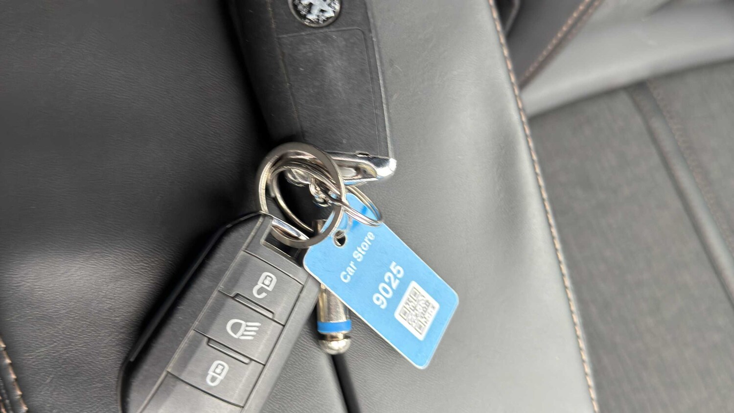 Used Peugeot 3008 2017 for sale - 77856498: Photo 17