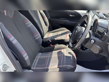 Used Peugeot 108 2015 for sale - 79227504: Photo