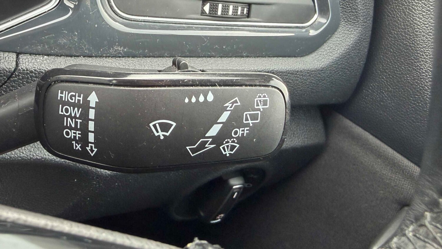 Used Volkswagen T-Roc 2021 for sale - 77858851: Photo 18