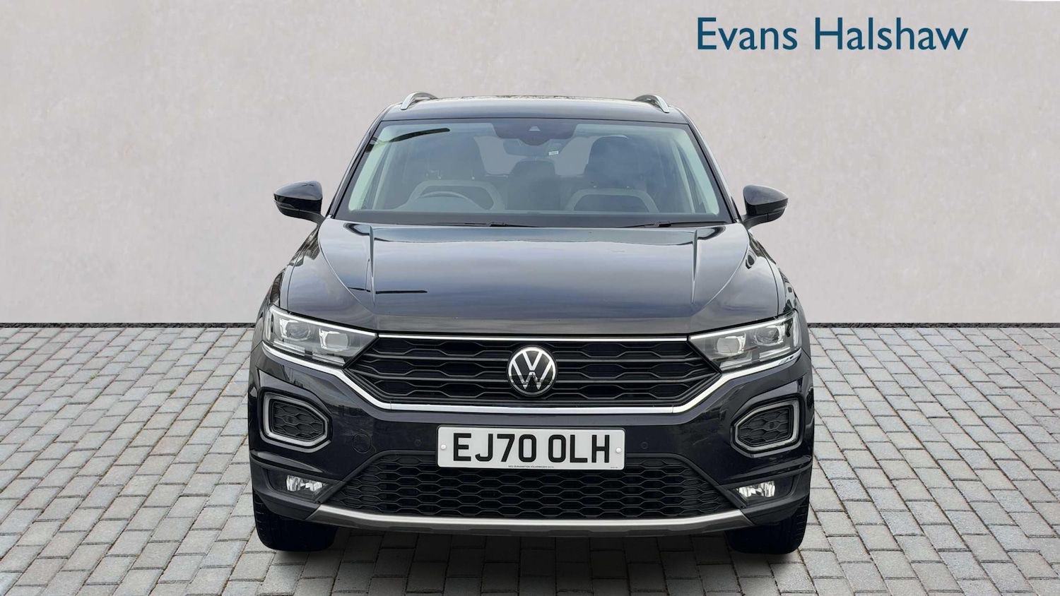 Used Volkswagen T-Roc 2021 for sale - 77858851: Photo 4