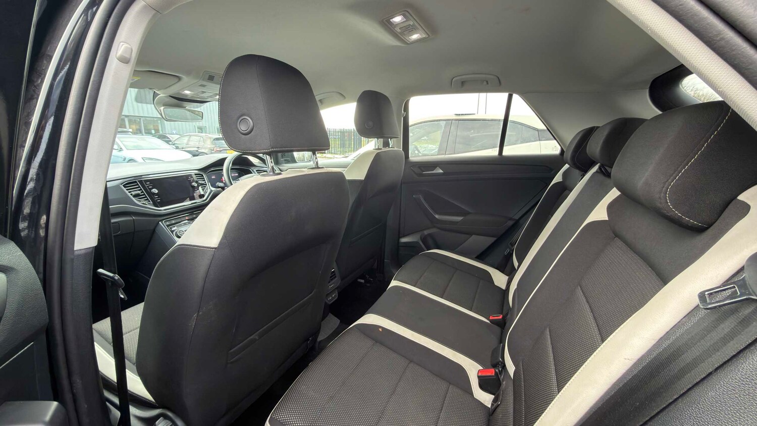 Used Volkswagen T-Roc 2021 for sale - 77858851: Photo 9