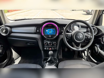 Used MINI Hatch 2019 for sale - 78925414: Photo