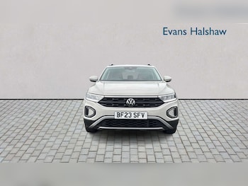 Used Volkswagen T-Roc 2023 for sale - 78913431: Photo