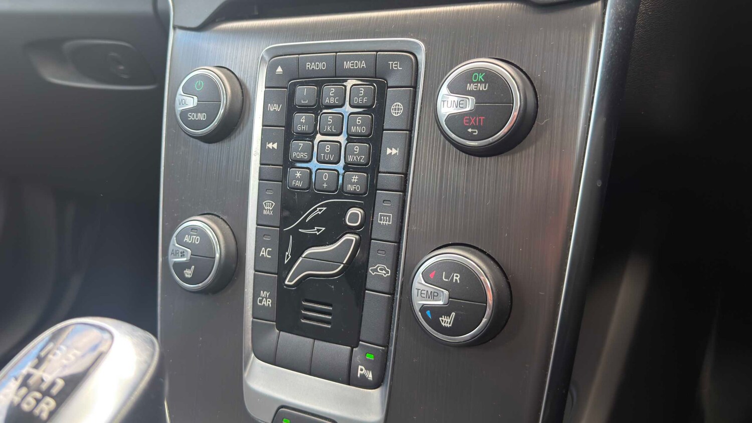 Used Volvo V40 2014 for sale - 78118917: Photo 16