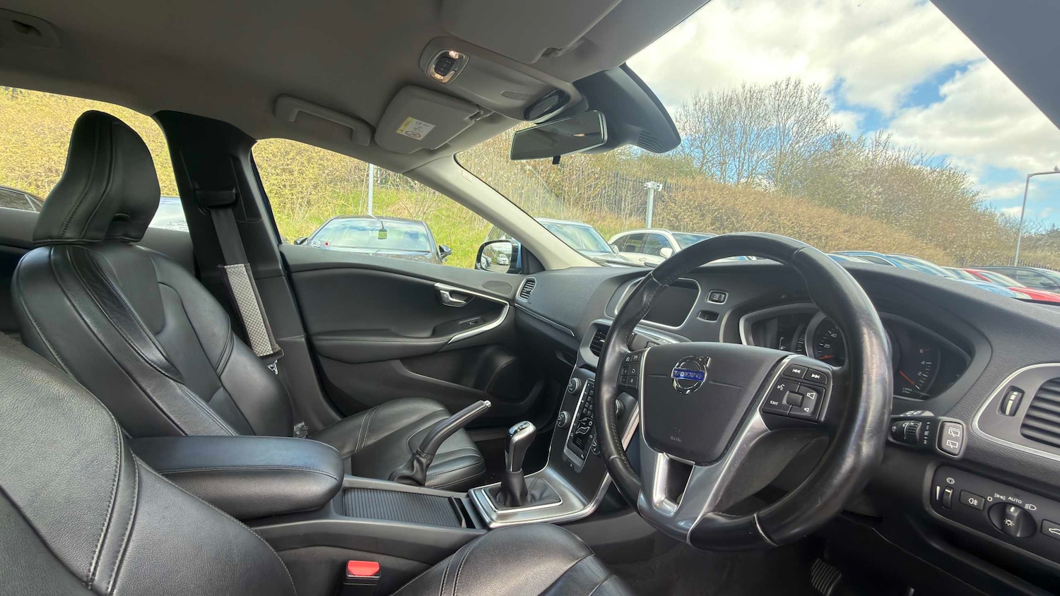 Used Volvo V40 2014 for sale - 78118917: Photo 3