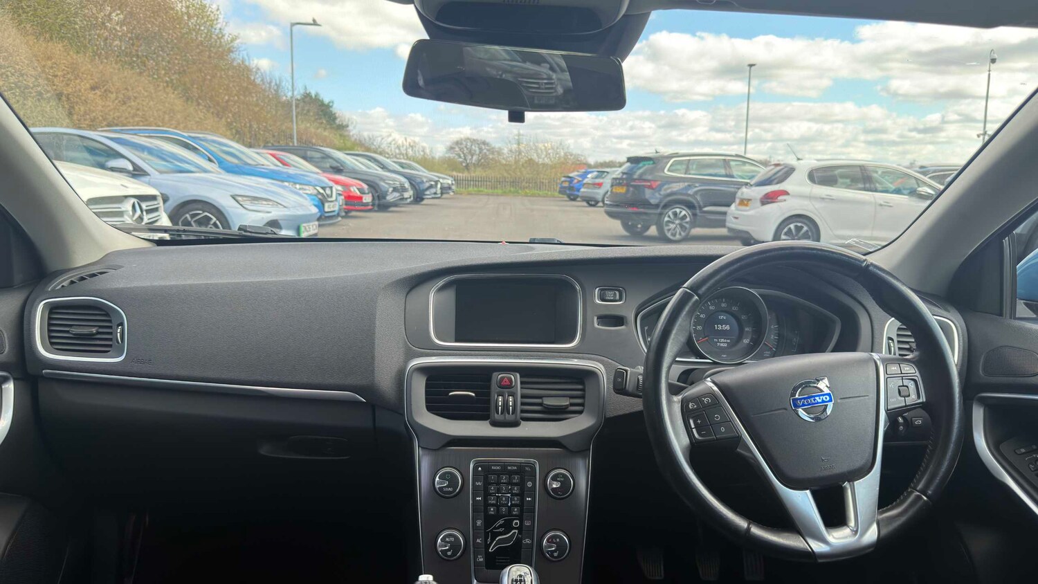 Used Volvo V40 2014 for sale - 78118917: Photo 7