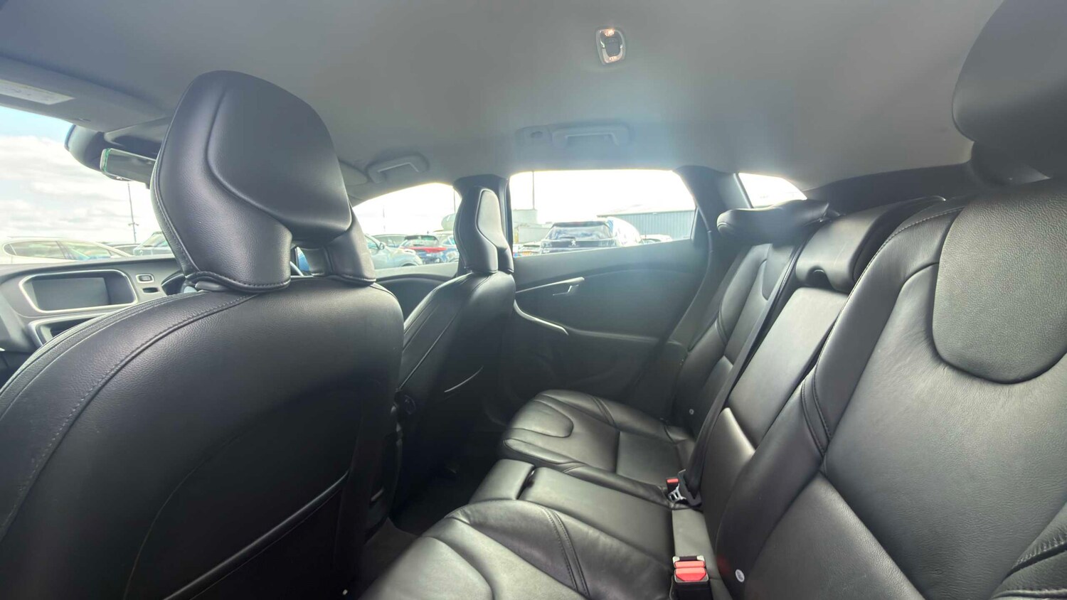 Used Volvo V40 2014 for sale - 78118917: Photo 9