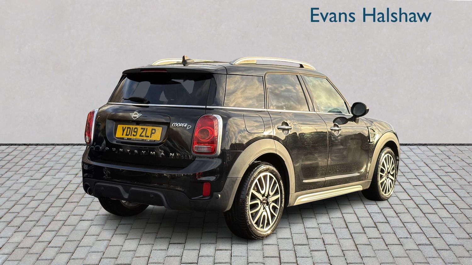 Used MINI Countryman 2019 for sale - 77859274: Photo 2