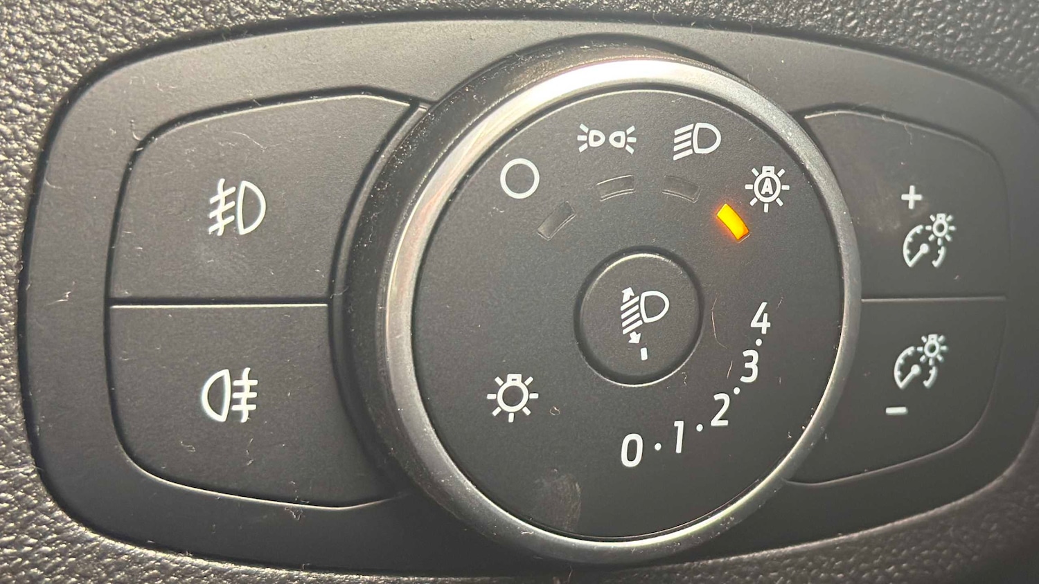 Used Ford Fiesta 2018 for sale - 78024057: Photo 15