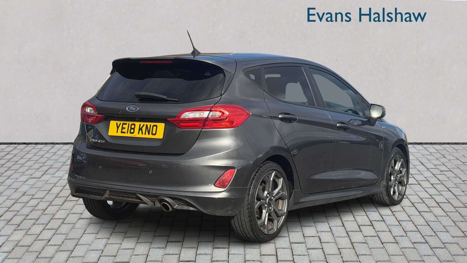 Used Ford Fiesta 2018 for sale - 78024057: Photo 2