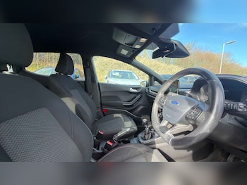 Used Ford Fiesta 2018 for sale - 78024057: Photo