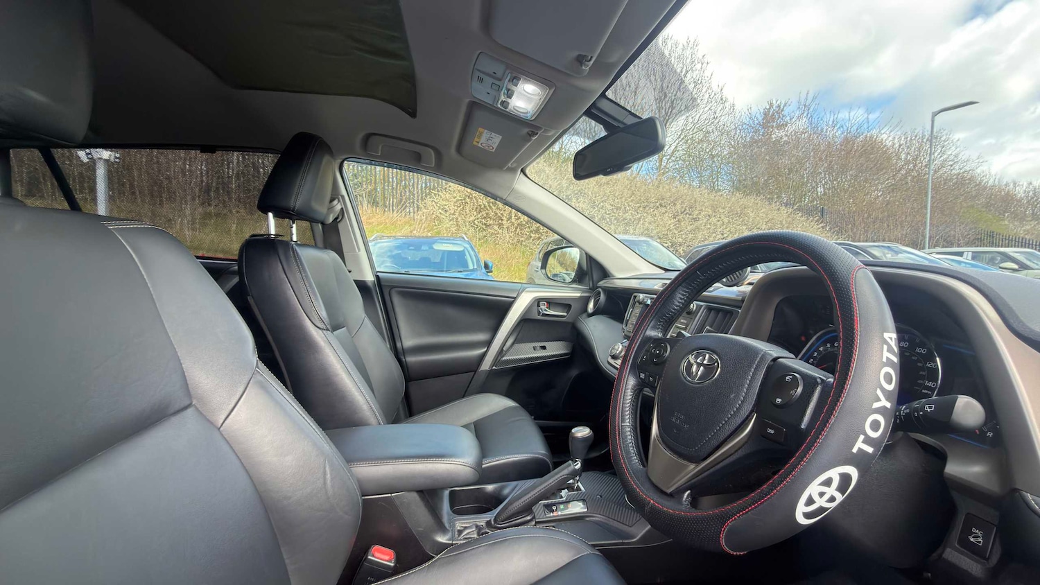 Used Toyota RAV4 2014 for sale - 78023970: Photo 3