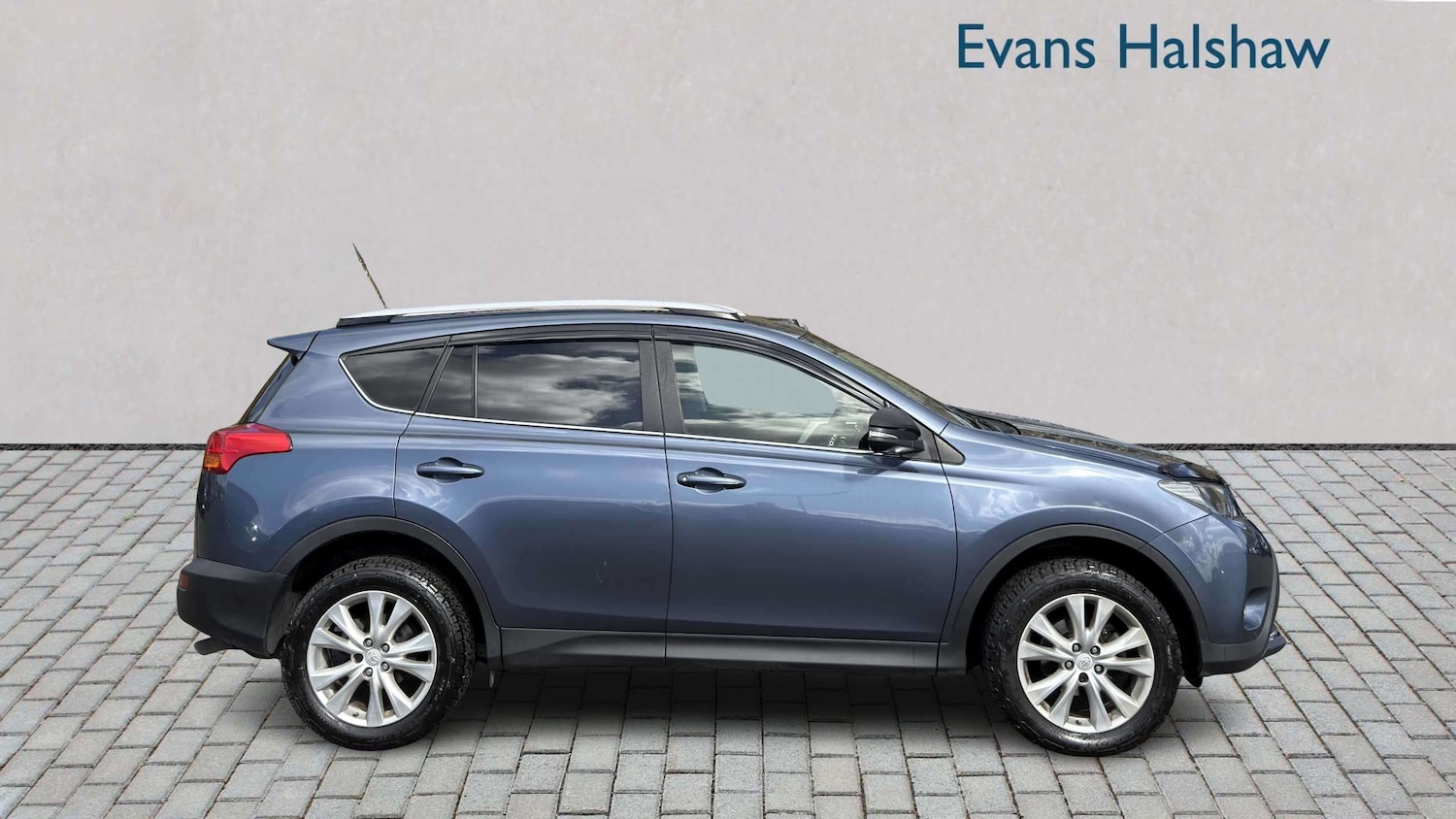 Used Toyota RAV4 2014 for sale - 78023970: Photo 6