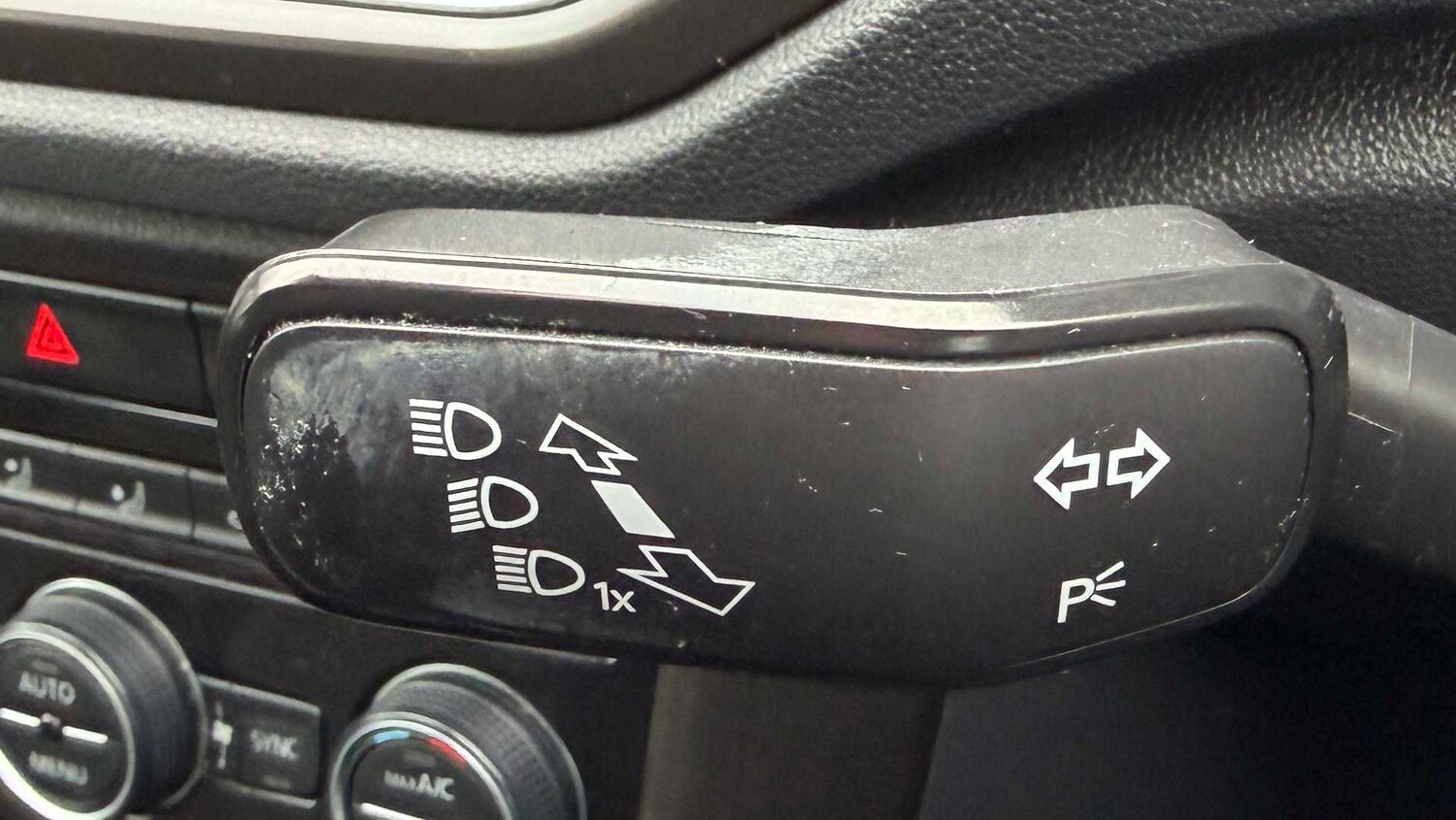 Used Volkswagen T-Roc 2019 for sale - 77857879: Photo 17