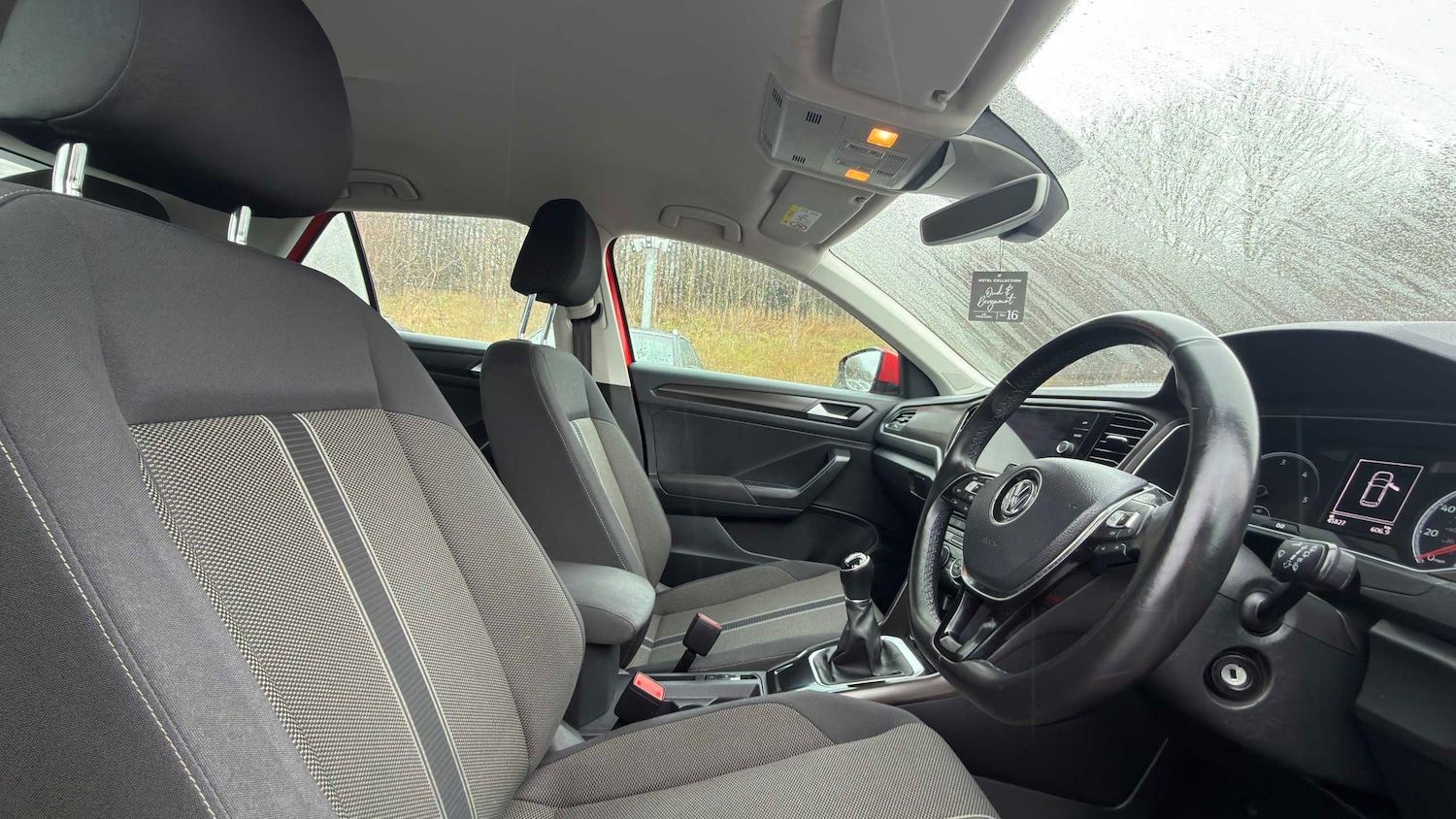 Used Volkswagen T-Roc 2019 for sale - 77857879: Photo 3