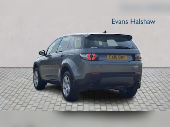 Used Land Rover Discovery Sport 2016 for sale - 79611038: Photo