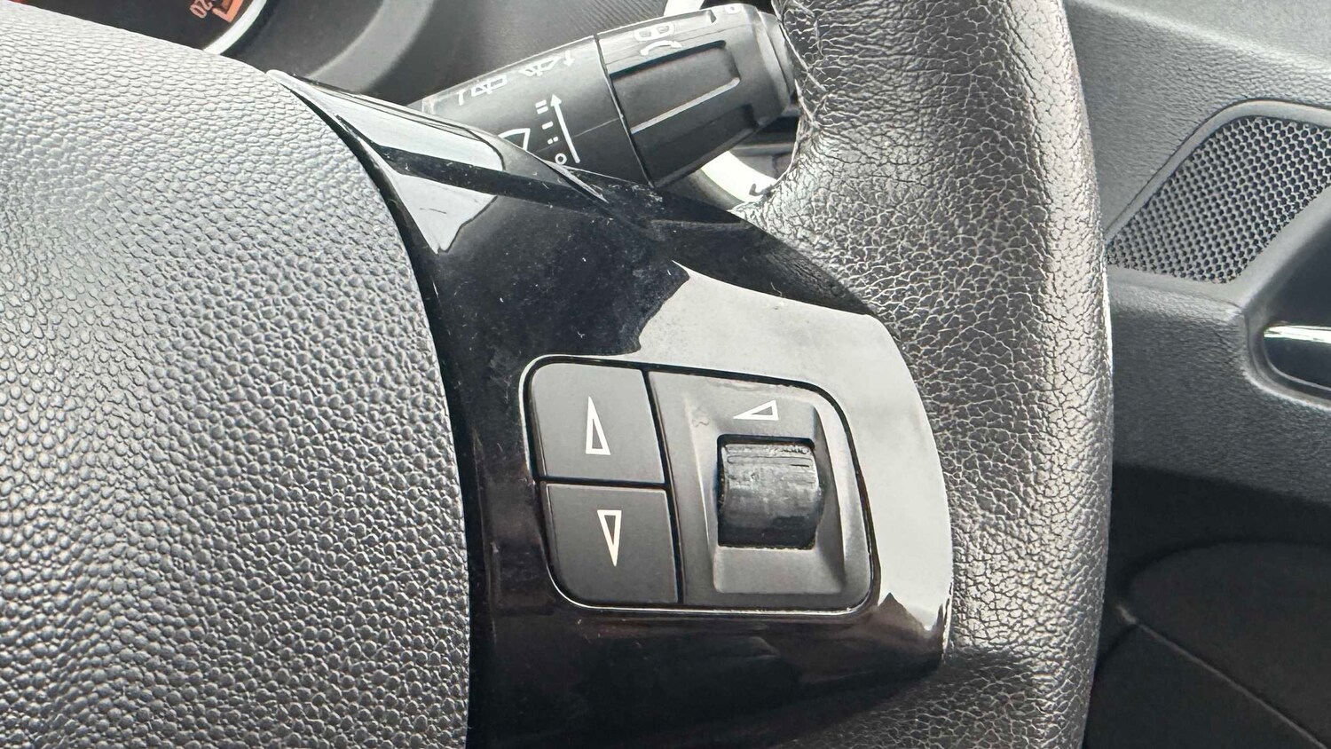 Used Vauxhall Corsa 2012 for sale - 77913921: Photo 12