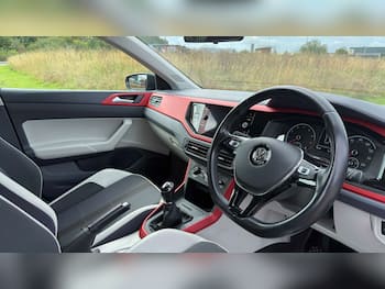 Used Volkswagen Polo 2019 for sale - 79702609: Photo