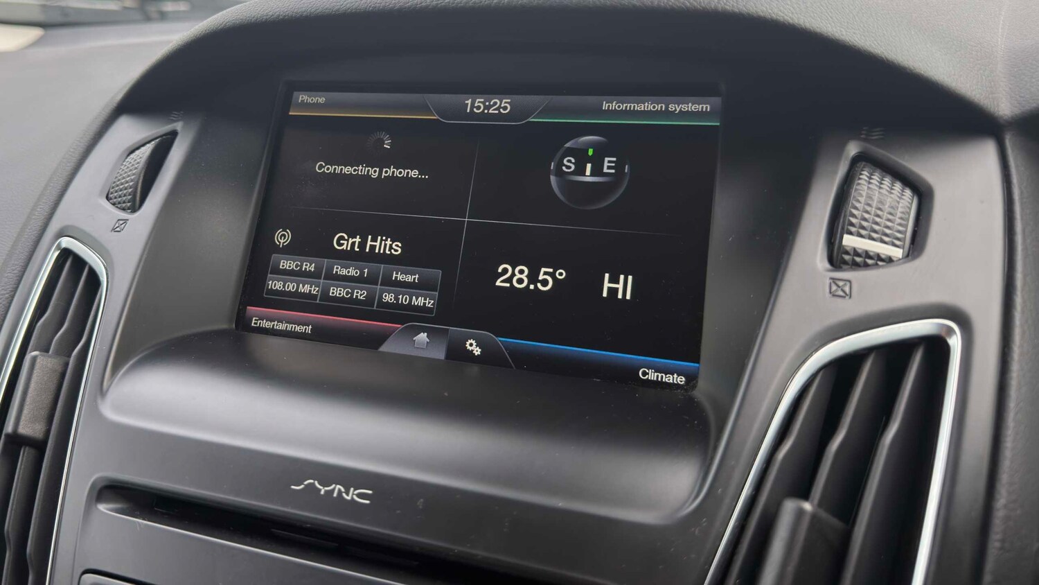 Used Ford Focus 2017 for sale - 77860276: Photo 19