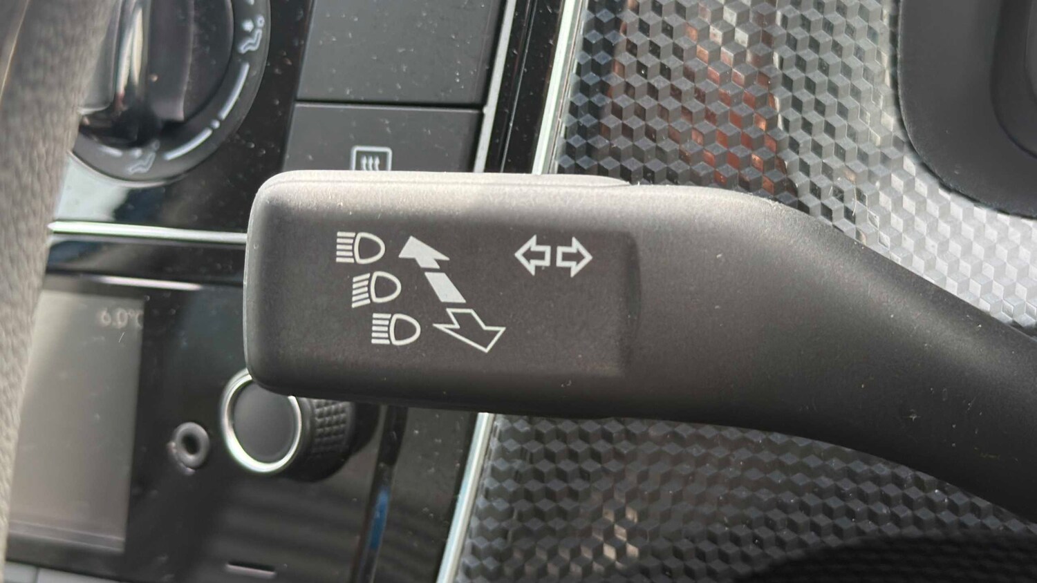 Used Volkswagen up! 2019 for sale - 78209118: Photo 14