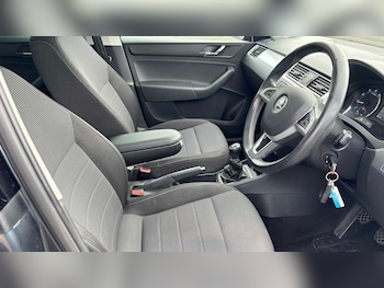 Used Skoda Rapid Spaceback 2014 for sale - 79078677: Photo
