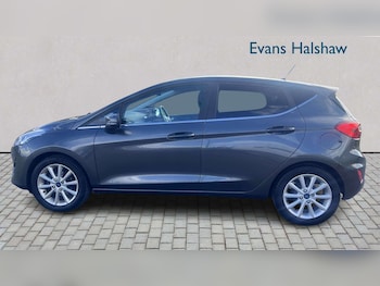 Used Ford Fiesta 2017 for sale - 78812645: Photo